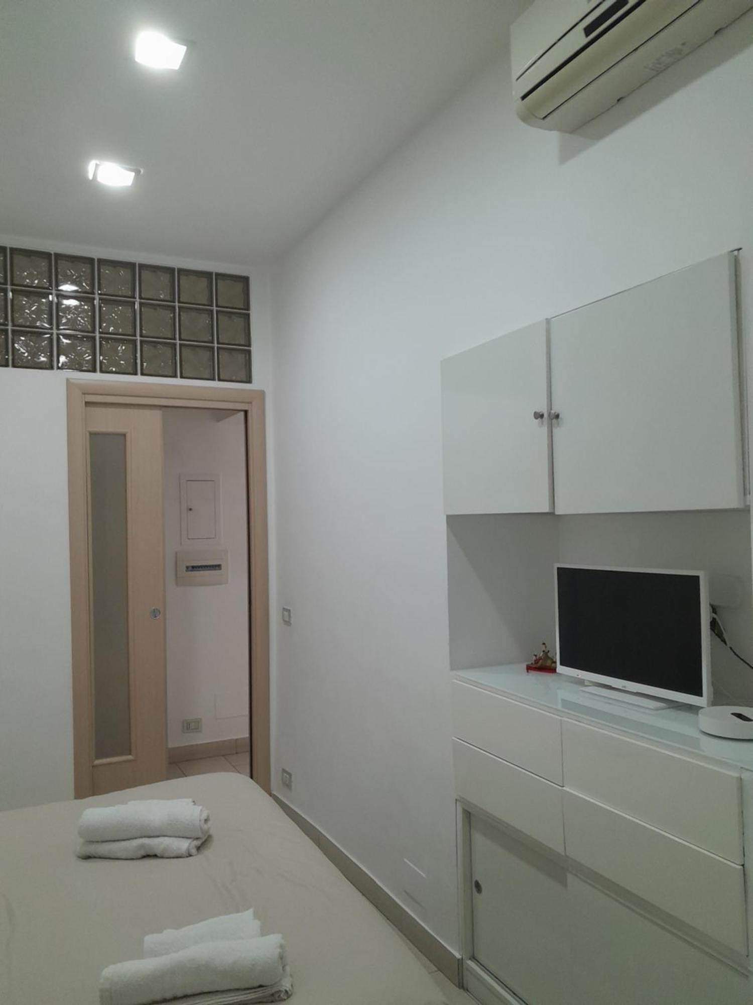 דירות נאפולי La Casa Di Rosy מראה חיצוני תמונה